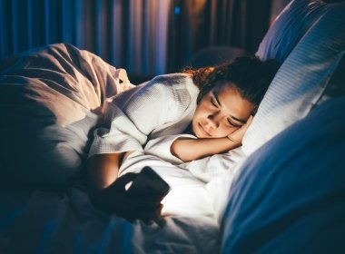Mẹo giúp từ bỏ thói quen trì hoãn giờ đi ngủ