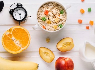 Có Nên Chia Nhỏ Bữa Ăn Hàng Ngày? Tổng Quan và Thực Hiện