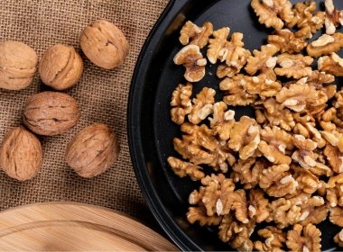 Có nên bổ sung quả óc chó vào chế độ ăn hàng ngày?